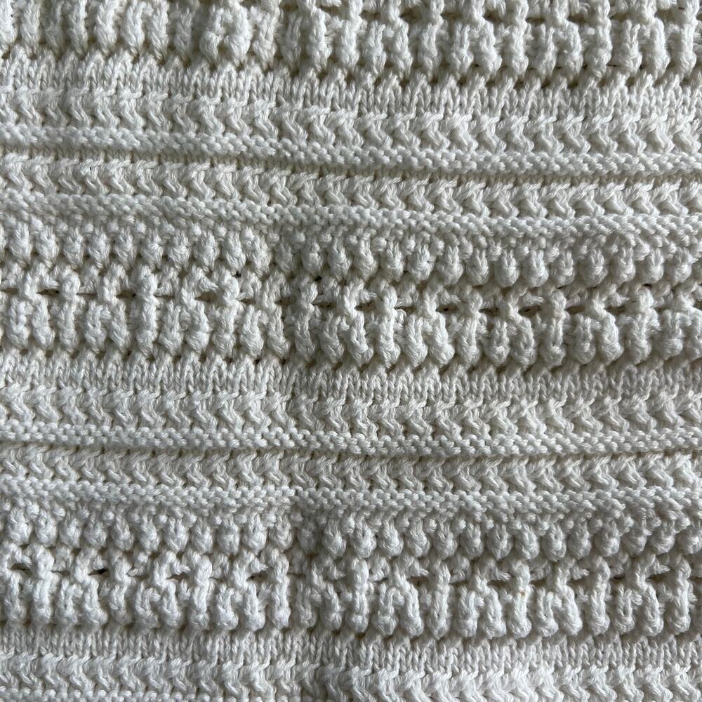 GAP Womens Size L Crochet V-Neck Sweater Tank Top - Picture 5 of 9